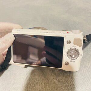 Sony NEX-5R white camera digital